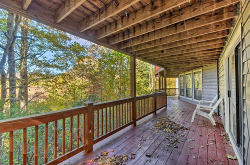 Photo 43 - Tree-top Cabin w/ Game Room & Mountain Views