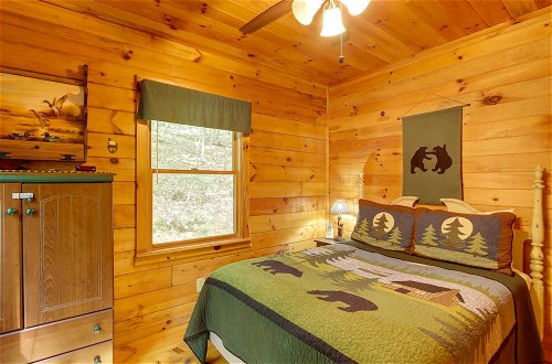 Photo 10 - Cozy Cabin in Cherry Log w/ Hot Tub & Fire Pit