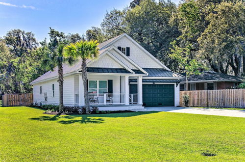 Foto 7 - Chic St Simons Island Vacation Rental w/ Backyard