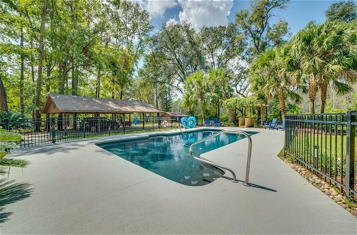 Photo 10 - Stunning Valdosta A-frame Home With Private Pool