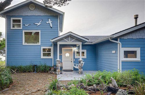 Foto 6 - Dreamy Port Orford Home w/ Oceanfront Views
