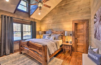 Photo 2 - Luxurious Mountain Getaway w/ Game Room + Hot Tub