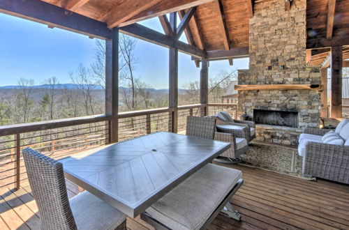 Photo 28 - Luxurious Mountain Getaway w/ Game Room + Hot Tub