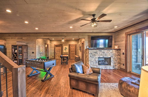 Photo 17 - Luxurious Mountain Getaway w/ Game Room + Hot Tub