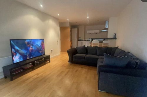 Photo 1 - Remarkable 2-bed Apartment in Leeds