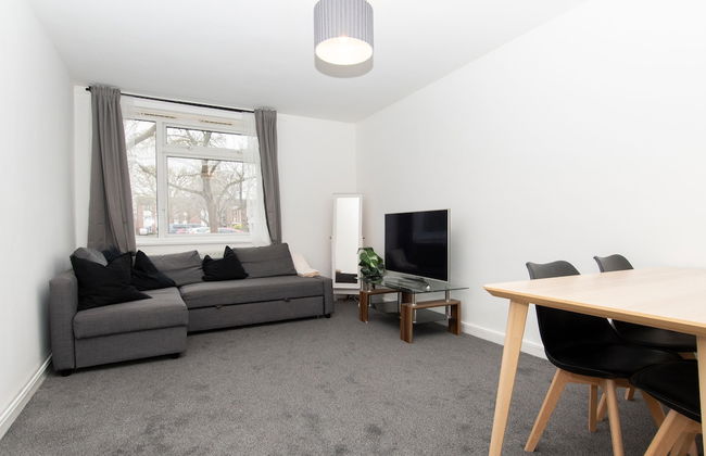 Stunning 1-bed Entire Apartment in Teddington - Foto 5