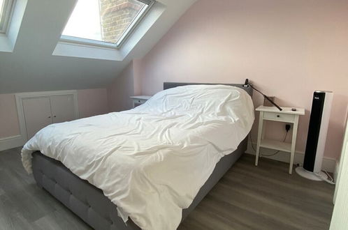 Photo 4 - Stunning 4BD House W/large Garden - Finsbury Park