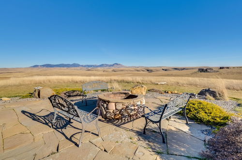 Photo 4 - 'free Spirit Ranch' w/ Hot Tub & Mountain Views