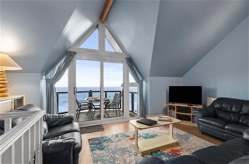 Photo 6 - Schooner House - Panoramic Sea Views and Parking