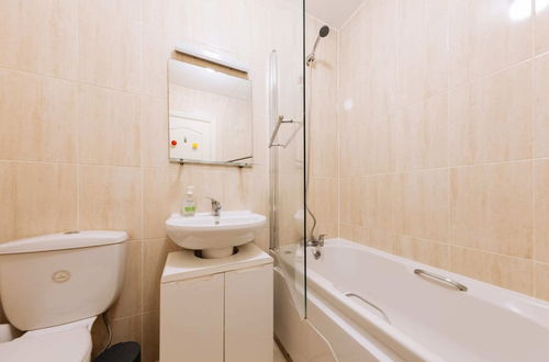 Photo 10 - Inviting 1BD Flat - 21 Mins From Dublin Airport