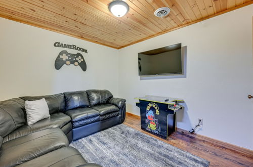 Photo 7 - Waterfront Holcombe Getaway w/ Game Room