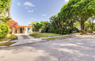 Photo 2 - West Palm Beach Home w/ Pool, 3 Mi to Beaches