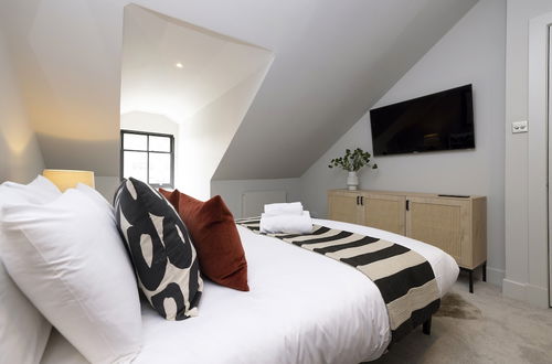 Photo 5 - JOIVY Luxury Flat Near Edinburgh Castle