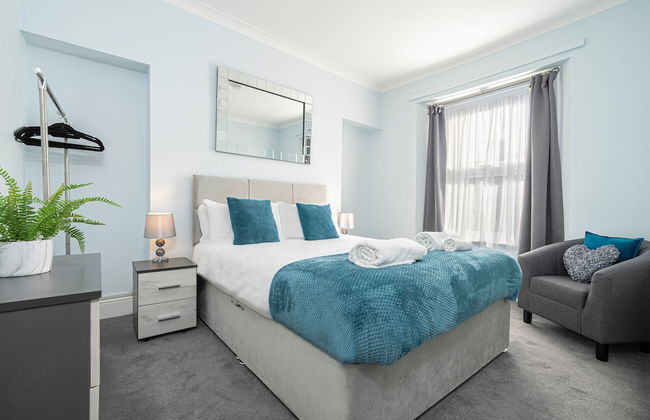 JOIVY Charming 4-Bed House Near The Hoe Park - Foto 9
