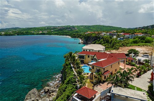 Foto 34 - Breathaking Luxury Cliffside Villa