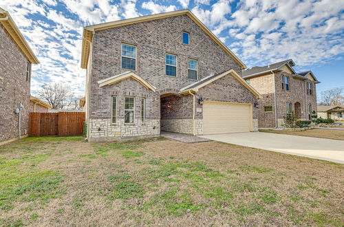 Photo 29 - Spacious Grand Prairie Home w/ Fenced Yard + Patio