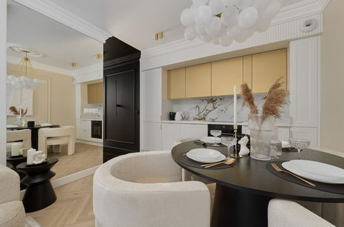 Foto 9 - Beige Apartment by Renters Prestige