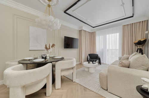 Photo 14 - Beige Apartment by Renters Prestige