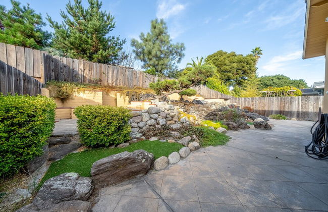 Fully Updated 3 BDR Seaside Home Minutes to Beach! - Photo 39