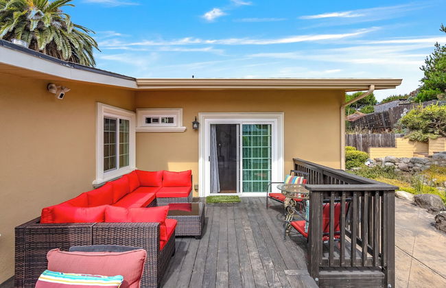 Fully Updated 3 BDR Seaside Home Minutes to Beach! - Photo 42