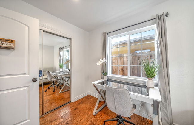 Fully Updated 3 BDR Seaside Home Minutes to Beach! - Photo 27