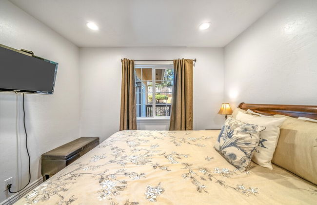 Fully Updated 3 BDR Seaside Home Minutes to Beach! - Photo 17