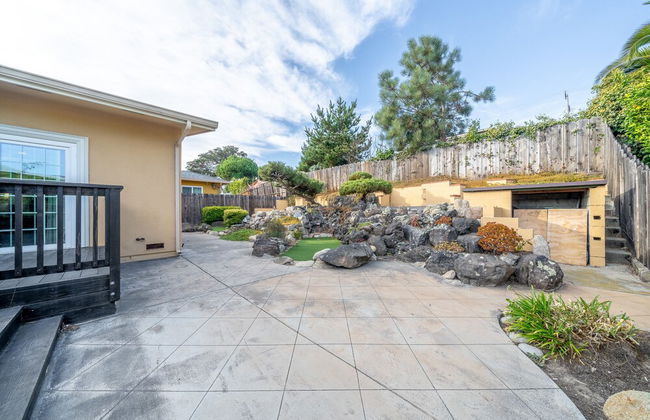 Fully Updated 3 BDR Seaside Home Minutes to Beach! - Photo 40