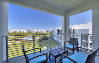 Foto 1 - 2bd Top Floor Condo Overlooking Pool by Shine Villas