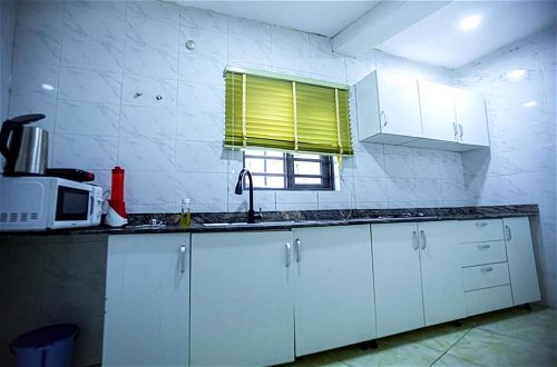 Photo 5 - Immaculate 2-bed Apartment in Lagos