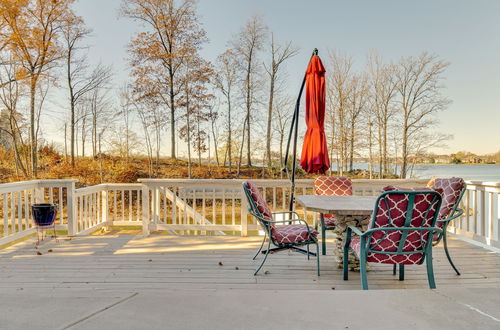 Photo 9 - Indy Apartment on Geist Reservoir w/ Deck & Views