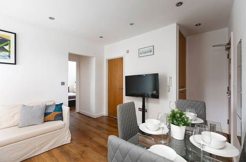 Foto 8 - Skyvillion - 2 Bed Apartment In Ladbroke Grove