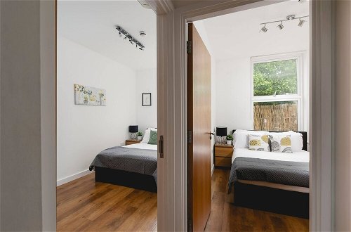 Photo 2 - Skyvillion - 2 Bed Apartment In Ladbroke Grove