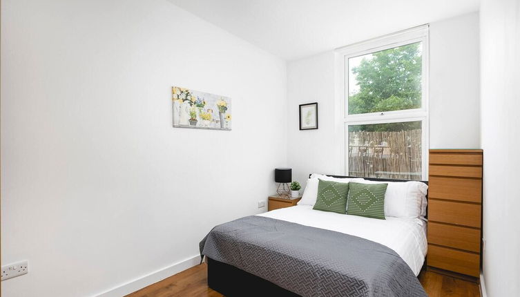 Photo 1 - Skyvillion - 2 Bed Apartment In Ladbroke Grove