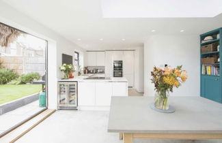 Foto 3 - Striking & Modern 2BD Flat W/garden - East Dulwich