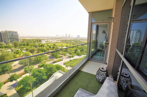 Photo 29 - Luxurious Dubai Hills with balcony park view