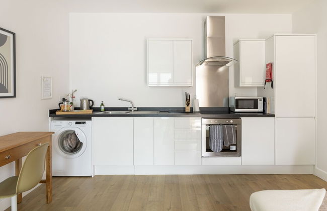 Queens Lodge 1-bed Apartment in Redhill - Foto 7