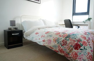 Photo 3 - Inviting 2-bed Apartment in Sheffield