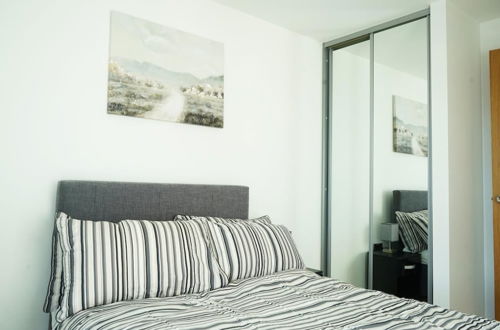 Photo 2 - Inviting 2-bed Apartment in Sheffield