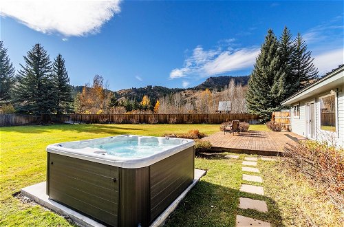Photo 1 - Bright Ketchum Retreat w/ Views & Private Hot Tub