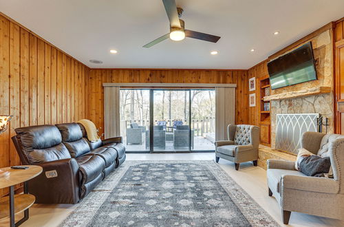 Photo 28 - Ranch-style Brookshire Home w/ Deck + Hot Tub