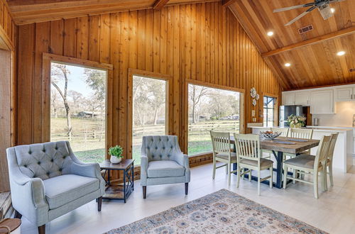 Photo 8 - Ranch-style Brookshire Home w/ Deck + Hot Tub