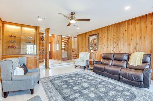 Photo 36 - Ranch-style Brookshire Home w/ Deck + Hot Tub