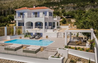 Photo 2 - Lourdas White Villa