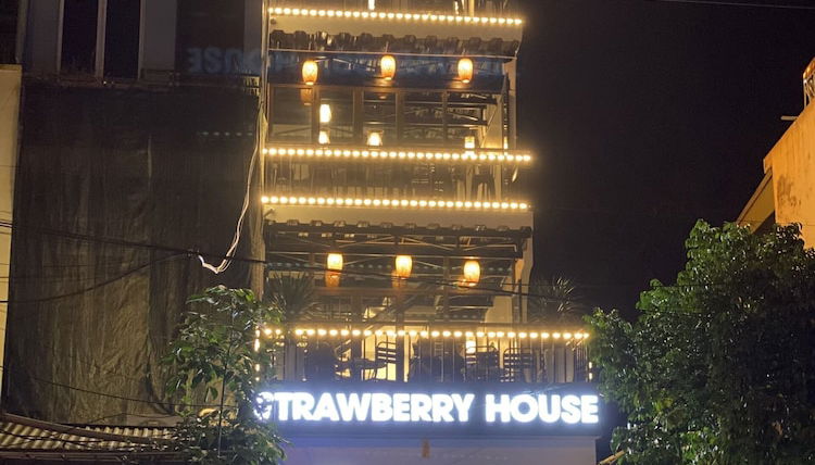 Foto 1 - Strawberry House