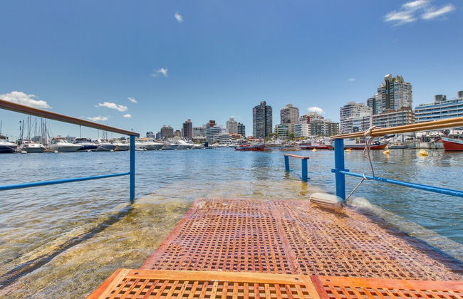 Oceana Suites The Point - Photo 17