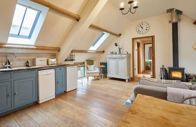 Host Stay Llewenau Draw Barn - Foto 8