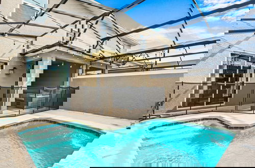 Foto 24 - 4BR Tropical Storey Lake Townhome Private Pool