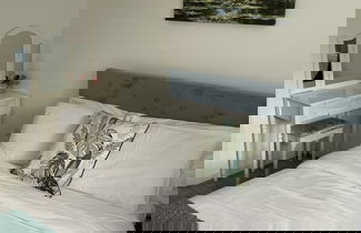 Photo 2 - 1br-sleeps3-parking-nearcitycentre-shoppingcentre