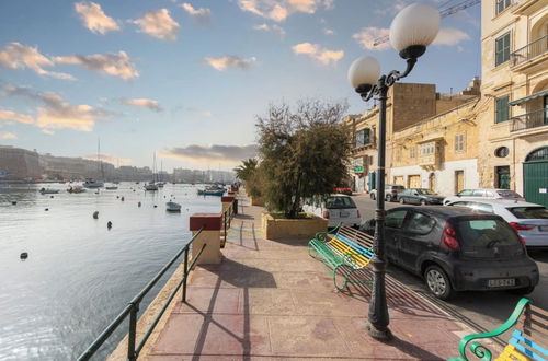 Photo 34 - Marina View - Front of Sea Cospicua