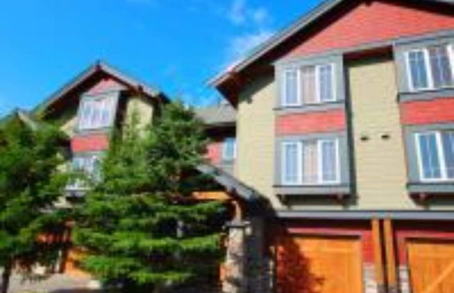 Pinnacle Ridge Chalets by Fernie Lodging - Foto 1